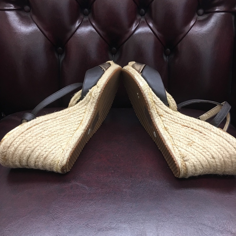 Sandals - Picture 4 of 4